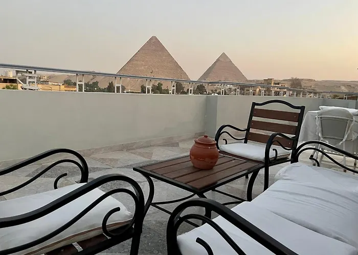 La Perle Pyramids