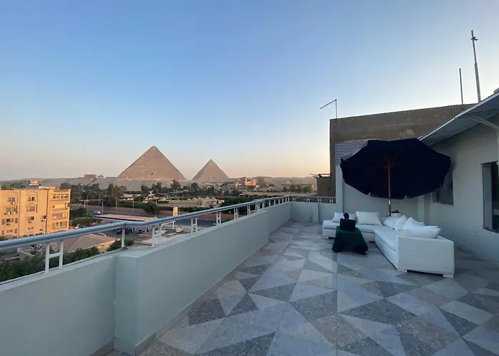 La Perle Pyramids